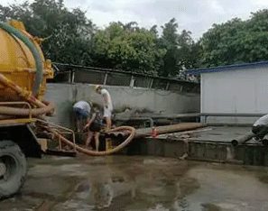 泌阳抽化粪池自动清理的方法